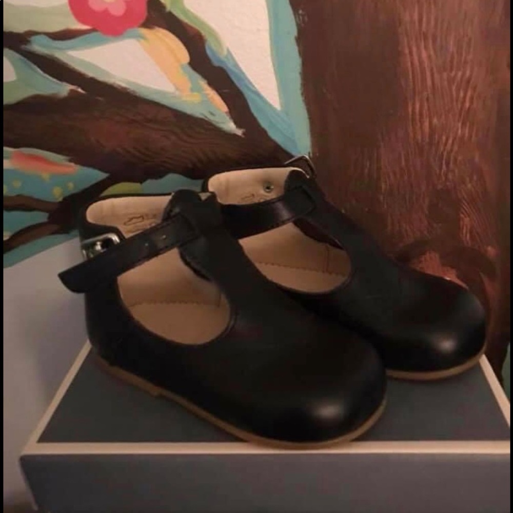 Jacadi navy t-strap shoes